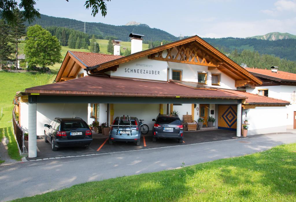 Appartements Schneezauber Lermoos Exteriör bild