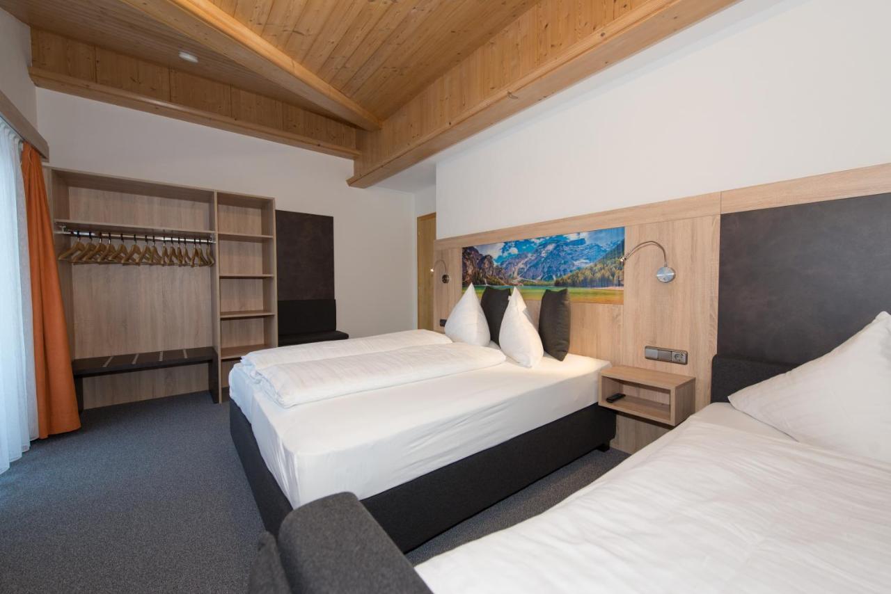 Appartements Schneezauber Lermoos Exteriör bild