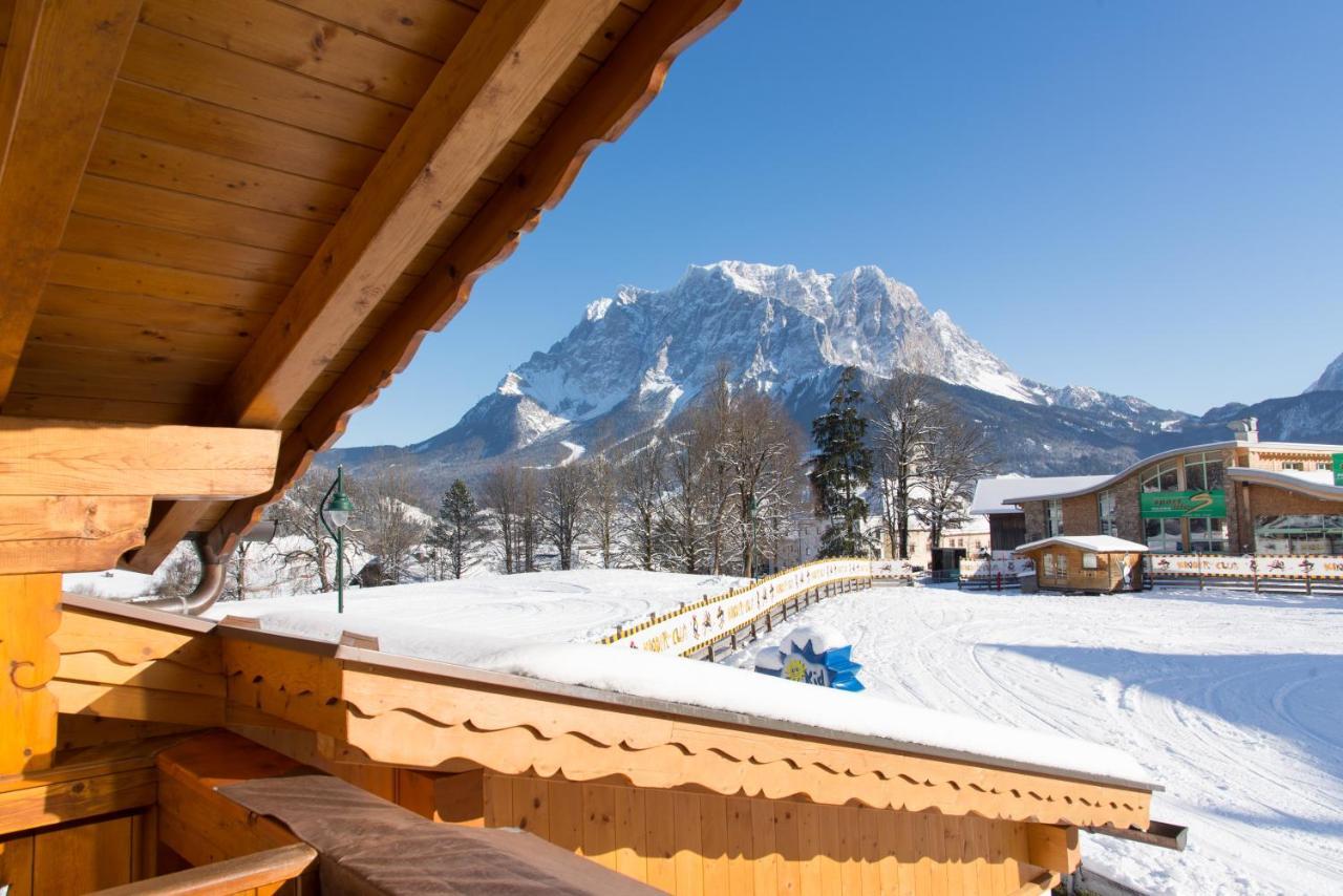 Appartements Schneezauber Lermoos Exteriör bild